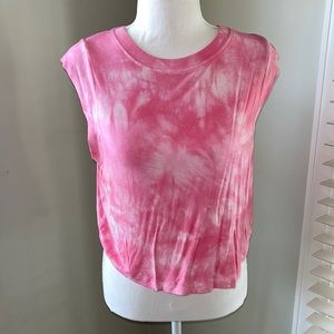 💋 3/$30 Women’s Athletic Muscle Tee